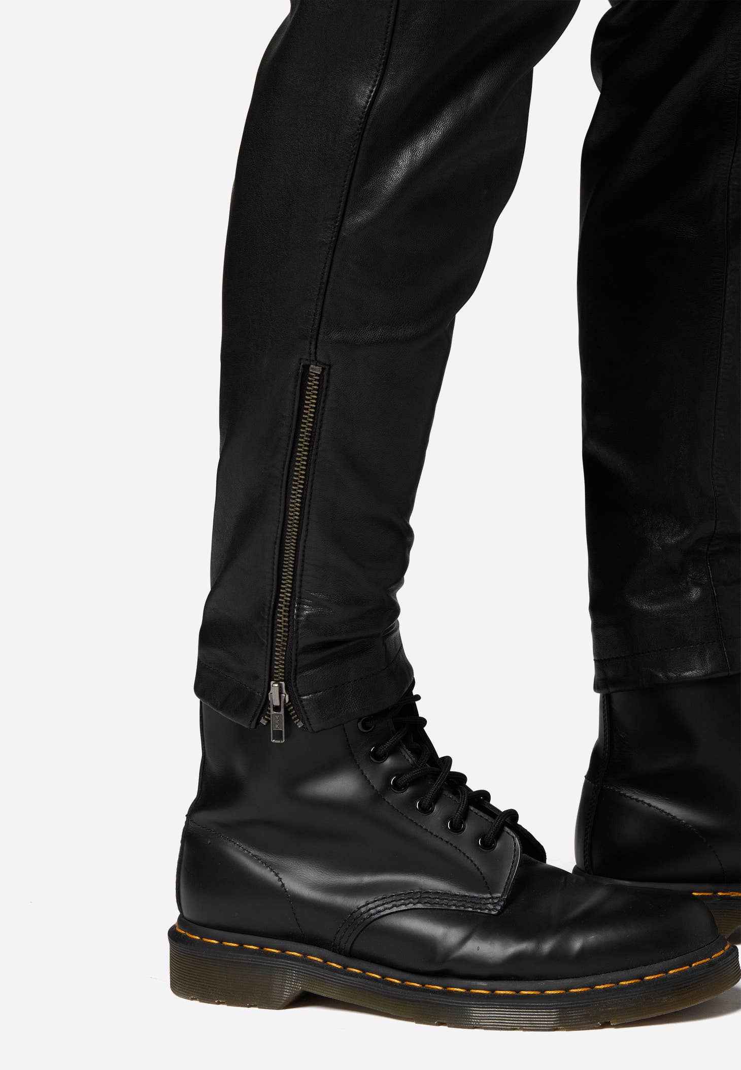 Yakil Men's Sheep Leather Jogger Pants - Image 4